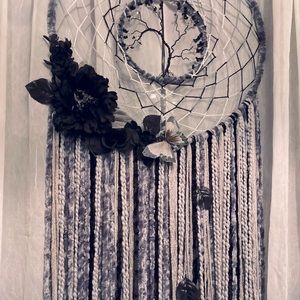 Onyx and clear Quartz tree of life dreamcatcher